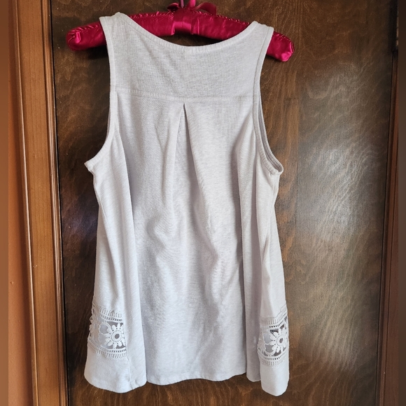 Soft Tank with Cutout Lace - Picture 3 of 4